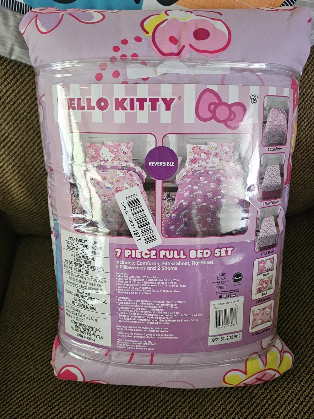Hello Kitty Pink and White Reversible Full Comforter Set